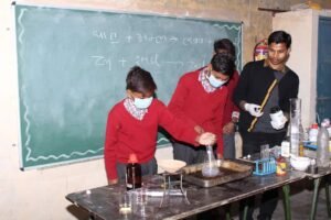Mobile Science Lab at Govt. Sr. Sec. School, Thol, Shahabad