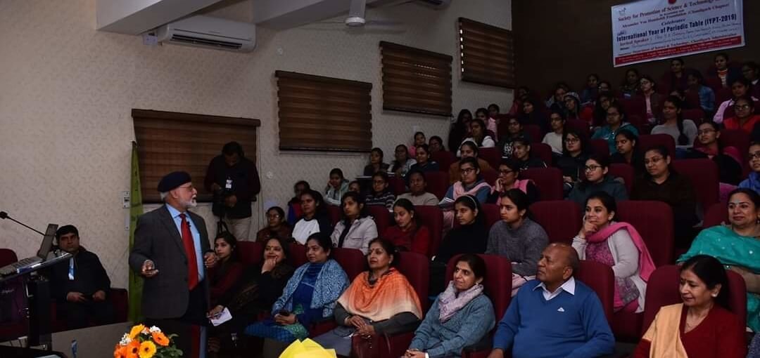 Emeritus Scientist delivered Lecture on Periodic Table at Govt. Girls College, Chandigarh – IYPT2019