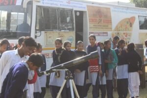 One Day Experimental Session of Mobile Science Laboratory Held at G.S.S.S. Jaidhar